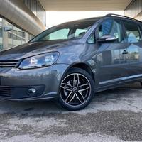 VOLKSWAGEN Touran 1.6 TDI Comfortline 7Posti