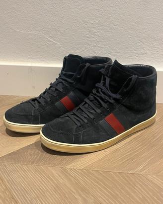 Sneaker Gucci alta in pelle scamosciata