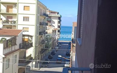 Appartamento a Spadafora Via Manzoni 4 locali