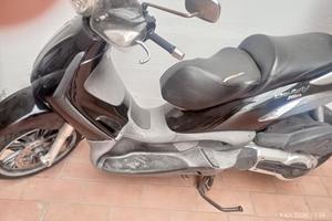 scooter Beverly 500 ie anno 2003 