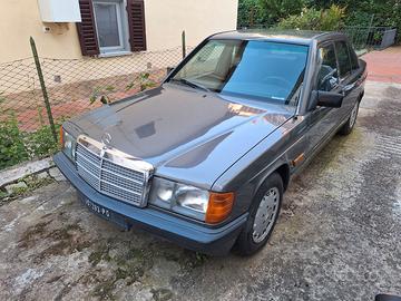 Mercedes 190E