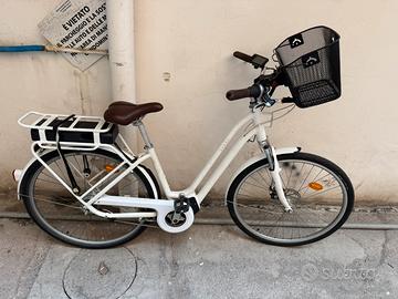 Bici elettrica decathlon elops 920E + accessori