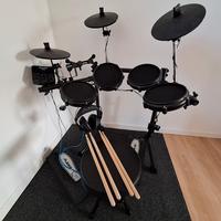 Batteria Elettronica Alesis turbo + roland v-drum