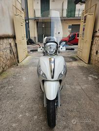 Piaggio Medley 150