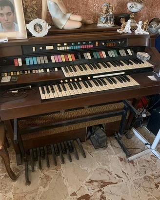 Organo Hammond Aurora