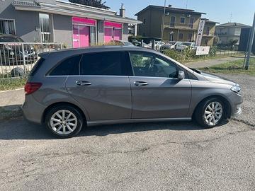 Mercedes-benz B 180 d Automatic Business