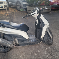 Piaggio Carnaby Cruiser 300