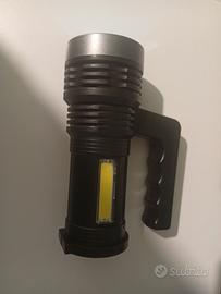 Torcia LED Ricaricabile Potente 3 Modi Luce + Faro