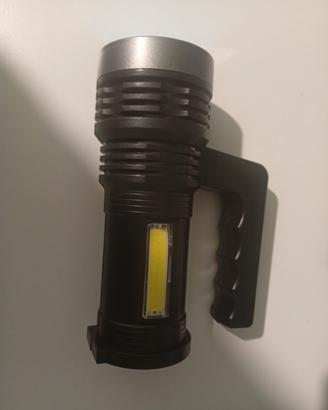 Torcia LED Ricaricabile Potente 3 Modi Luce + Faro