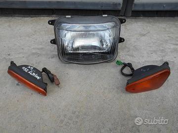 Faro anteriore e frecce yamaha majesty 250 1°serie