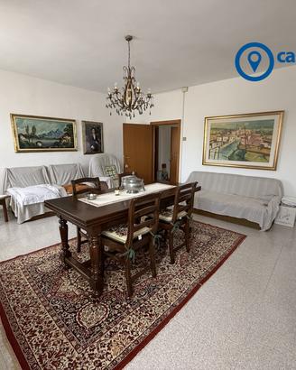 Appartamento al primo piano con ingresso indipende