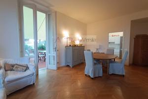 Appartamento di 120 m² con 5 locali a Forte dei Ma