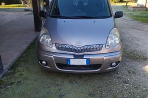 TOYOTA YARIS Verso