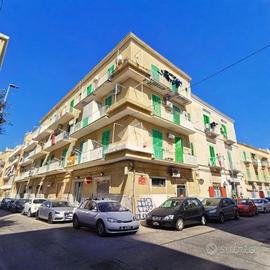 2 LOCALI A MOLFETTA