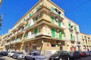 2 LOCALI A MOLFETTA