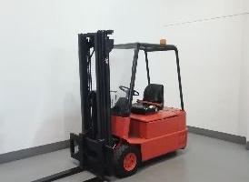 Carrello elevatore elettrico 1600kg Linde