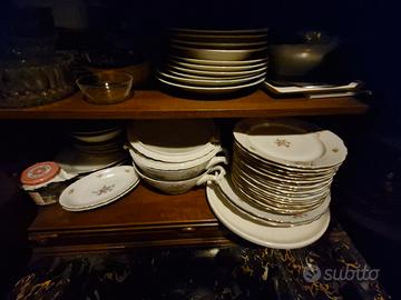servizio piatti e caffe