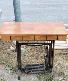 macchina da cucire a scomparsa  borletti