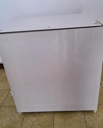 Congelatore verticale Whirlpool