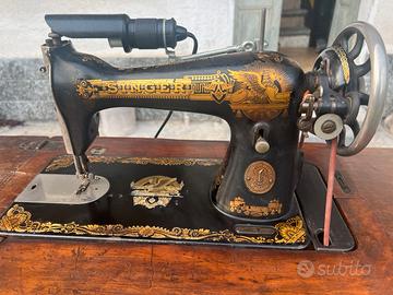 Macchina da cucire vintage Singer
