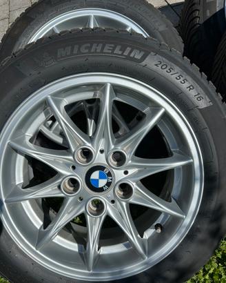 Cerchi e gomme