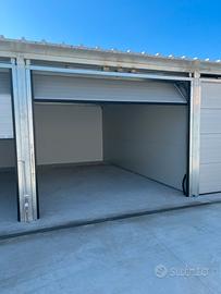 Garage/ box