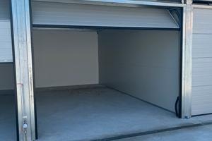 Garage/ box