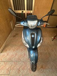 Scooter Piaggio Medley 125, 2022 km 1108