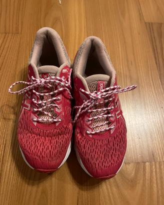 Scarpe Asics leggere