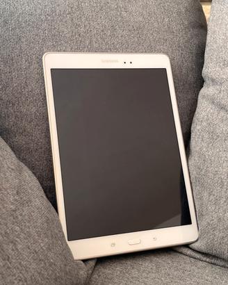 Tablet samsung SM- T550 16 gb