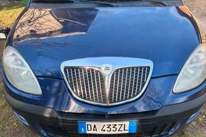 Lancia ypsilon 1.2 benzina