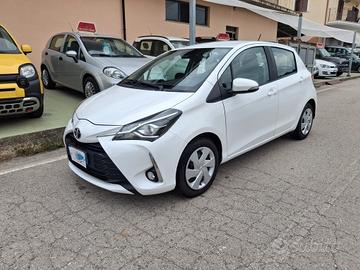 Toyota Yaris 1.4 D-4D 5 porte Lounge 10/2017