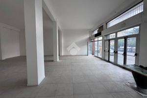 NEGOZIO A RIMINI