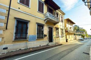 2 LOCALI A COAZZE