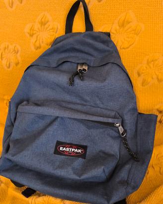 Zaino "Eastpak" resistente