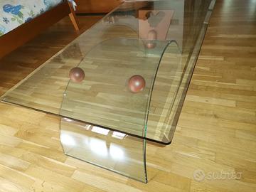Tavolino in vetro