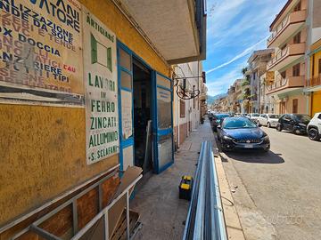 Piano terra indipendente uso investimento