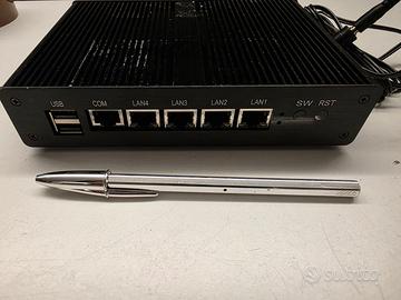 Mini Pc Senza ventole PfSense Firewall 4 Porte Gig