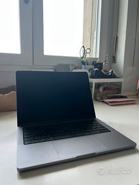 MacBook Pro 14” 2023 M2 Pro – 16GB RAM – 1TB SSD –