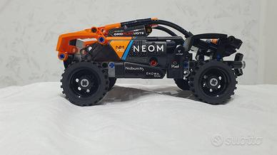 LEGO Auto da corsa Technic: Set 42166 NEOM McLaren