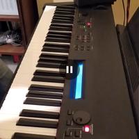 pianoforte digitale Yamaha cp40+ leggio, sgabello