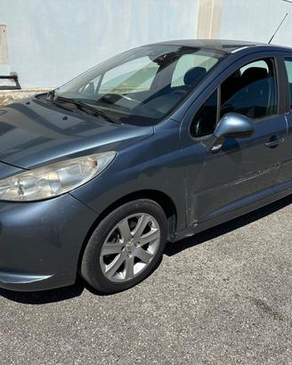 Peugeot 207 1.6 HDi 110CV neopatentati
