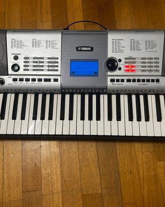 YAMAHA tastiera musicale