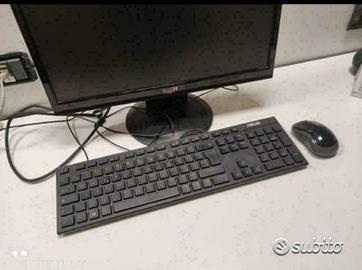 3 P Fissi monitor + tastiera mouse, e case...