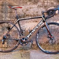 Bici da corsa Focus Cayo Disc
