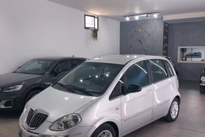 Lancia MUSA 1.3 Mjt 95 CV AVENUE 2012