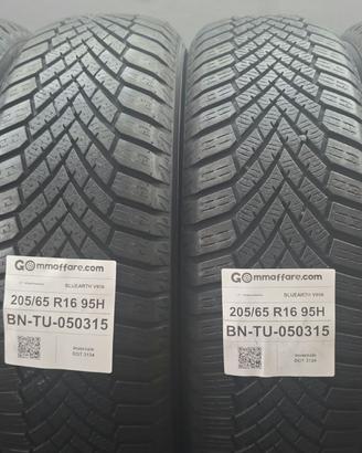 4 Pneumatici 205/65 R16 Yokohama Bluearth V906