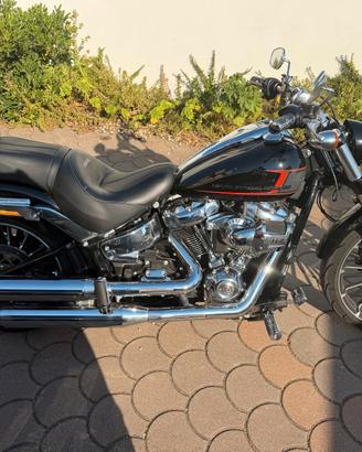 HARLEY DAVIDSON  BREAKOUT 117 