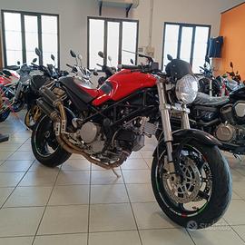 Ducati Monster 800 S2R del 2005 con scarico TERMIG
