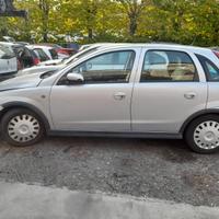 Opel corsa 2004